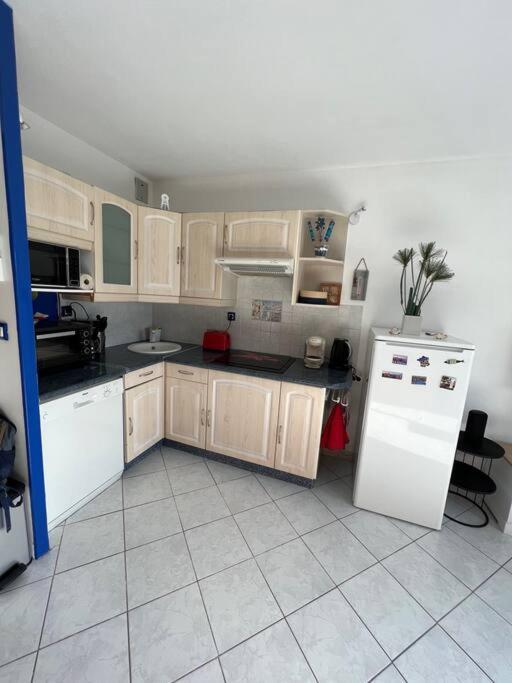 Studio La Ciotat Vue Mer Avec Garage Exterior photo